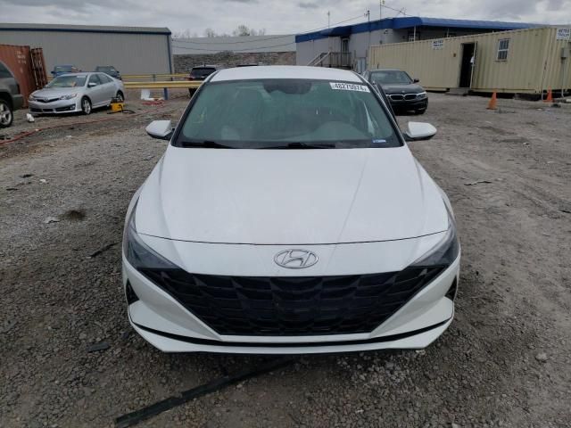 2021 Hyundai Elantra SE