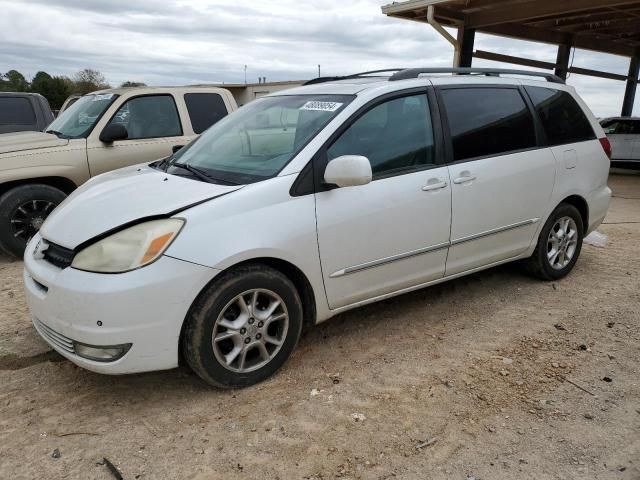 2005 Toyota Sienna XLE