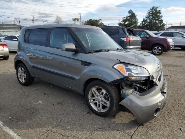 2010 KIA Soul +