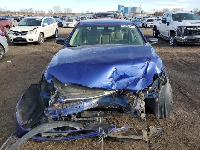 2013 Ford Taurus SE