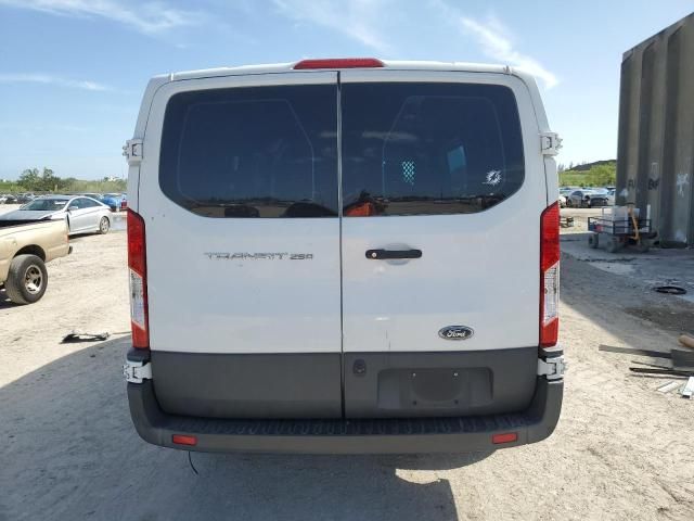 2018 Ford Transit T-250