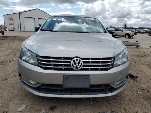 2013 Volkswagen Passat SEL