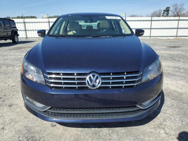 2014 Volkswagen Passat SEL