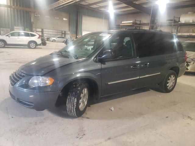 2006 Chrysler Town & Country Touring