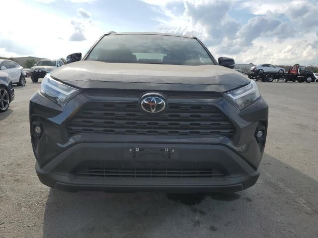 2022 Toyota Rav4 XLE Premium