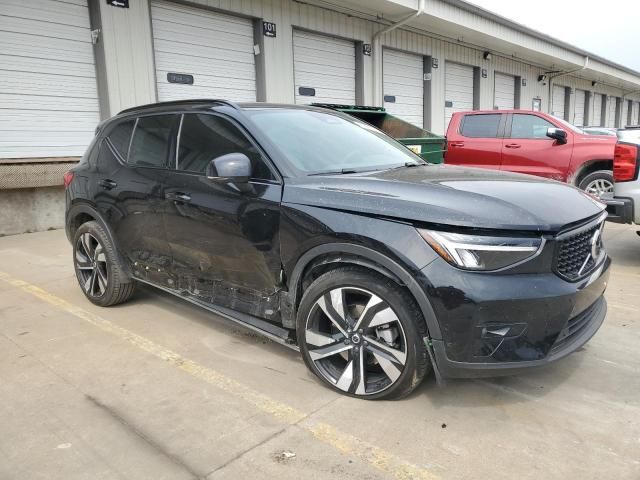 2023 Volvo XC40 Plus