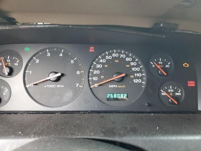 2000 Jeep Grand Cherokee Laredo