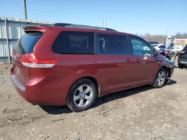 2011 Toyota Sienna LE