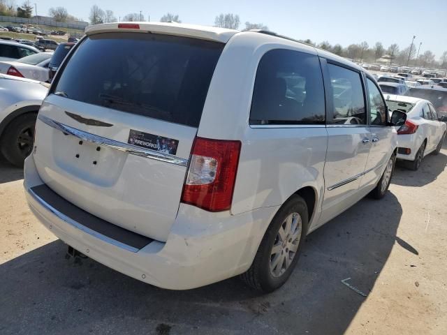 2012 Chrysler Town & Country Touring L