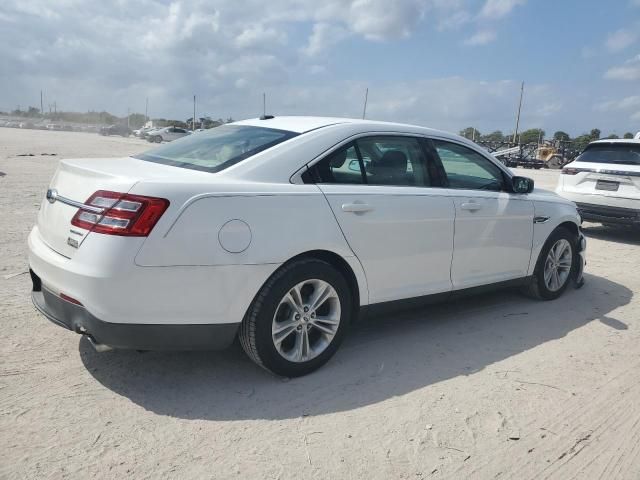 2015 Ford Taurus SE