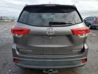 2017 Toyota Highlander SE