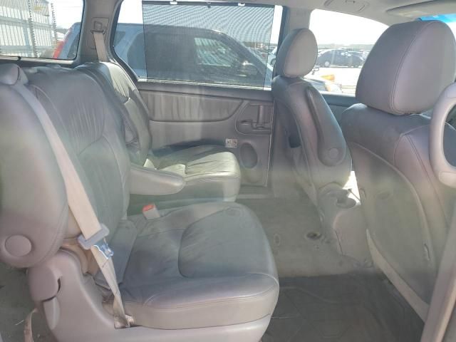 2010 Toyota Sienna XLE