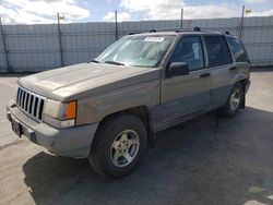 Jeep salvage cars for sale: 1996 Jeep Grand Cherokee Laredo
