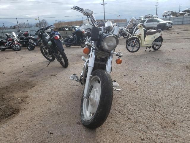 2003 Honda VT1100 C2