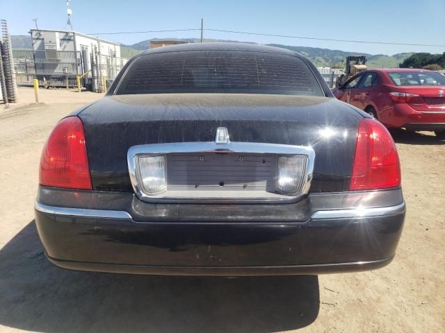 2007 Lincoln Town Car Signature