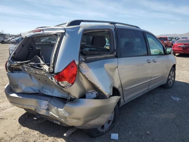 2006 Toyota Sienna XLE