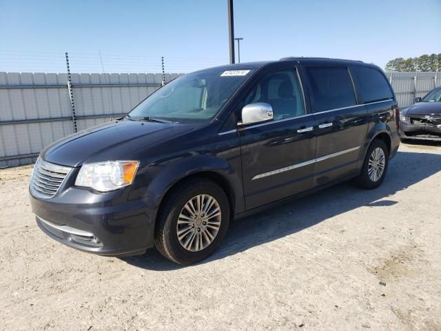 2013 Chrysler Town & Country Touring L