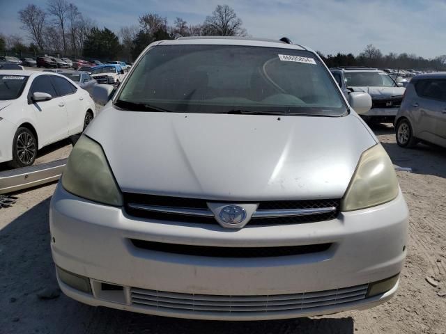 2004 Toyota Sienna XLE