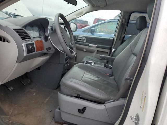 2008 Chrysler Town & Country Touring