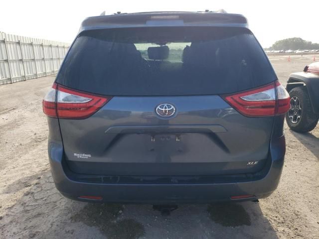 2015 Toyota Sienna XLE