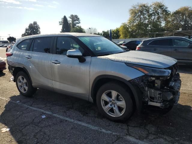 2024 Toyota Highlander LE