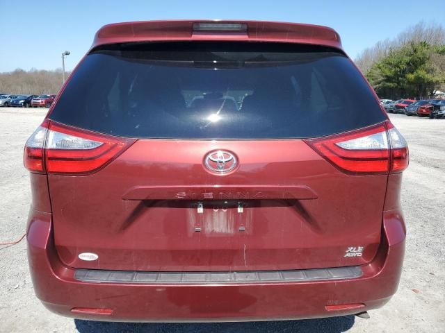 2017 Toyota Sienna XLE