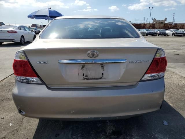 2005 Toyota Camry LE