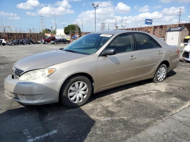 2005 Toyota Camry LE