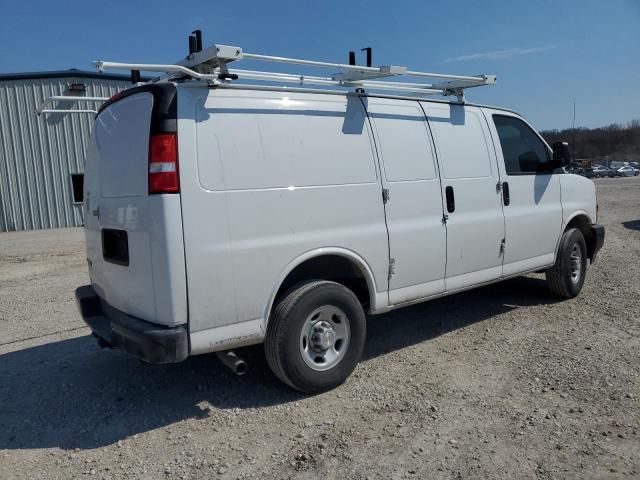 2022 Chevrolet Express G2500