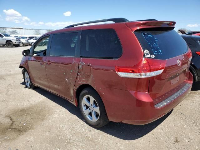 2014 Toyota Sienna LE