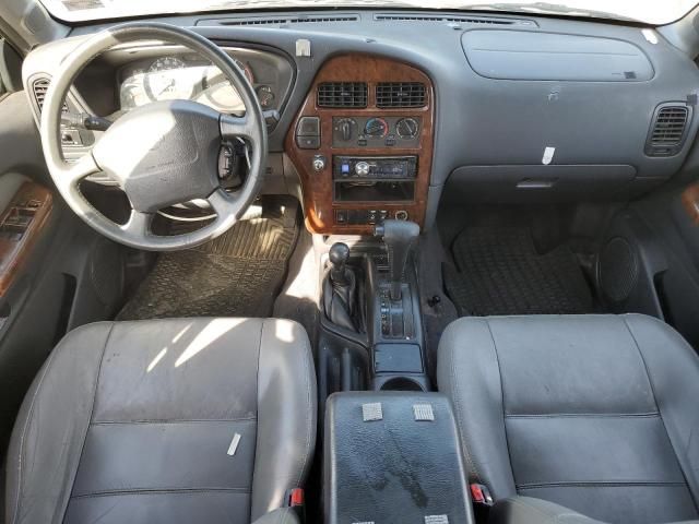 1996 Nissan Pathfinder LE