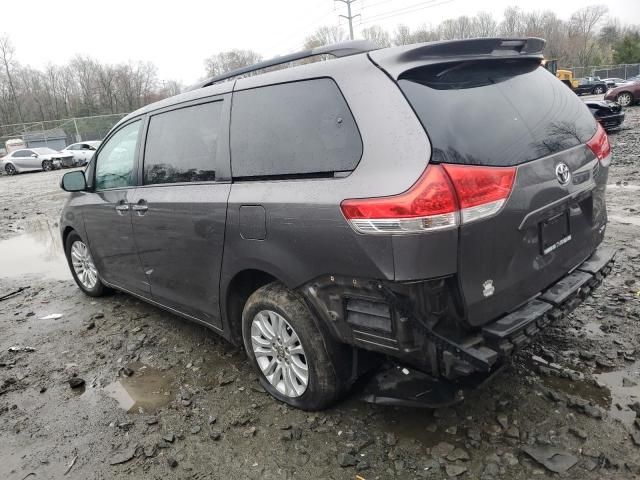 2012 Toyota Sienna XLE