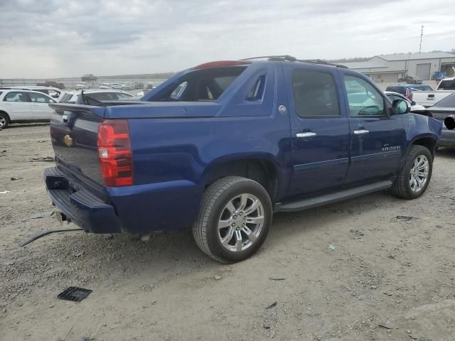 2013 Chevrolet Avalanche LT