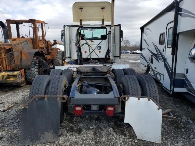 2015 Mack 600 CXU600