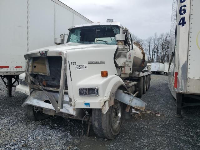 2019 Western Star Conventional 4900FA