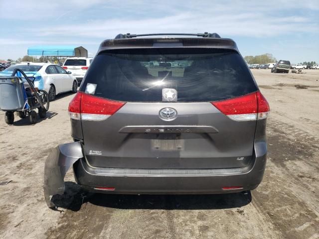 2012 Toyota Sienna LE