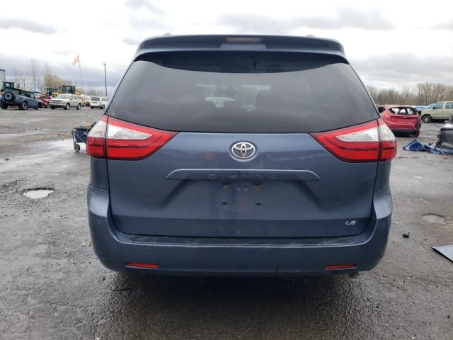 2015 Toyota Sienna LE