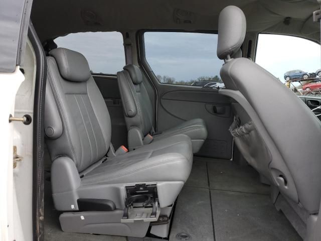 2005 Chrysler Town & Country Touring