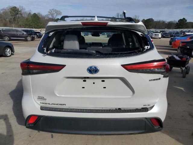 2022 Toyota Highlander Hybrid XLE