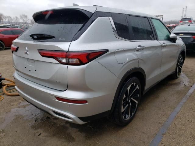 2022 Mitsubishi Outlander SE