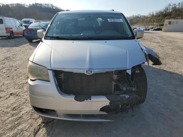 2009 Chrysler Town & Country Touring