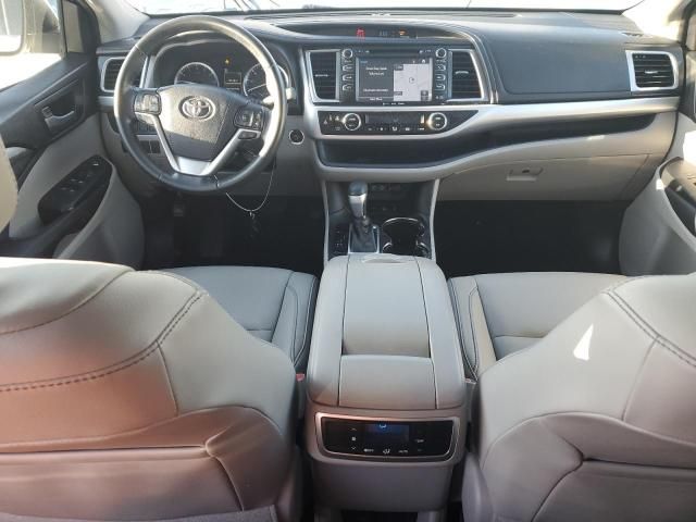 2018 Toyota Highlander SE