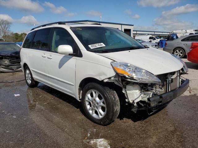 2006 Toyota Sienna XLE