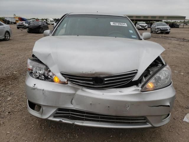 2005 Toyota Camry LE