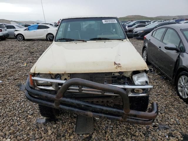 1984 Toyota Pickup RN60 SR5