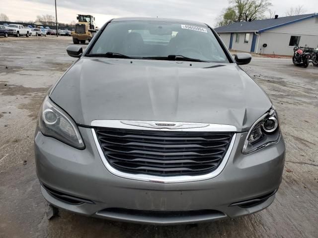 2013 Chrysler 200 Touring