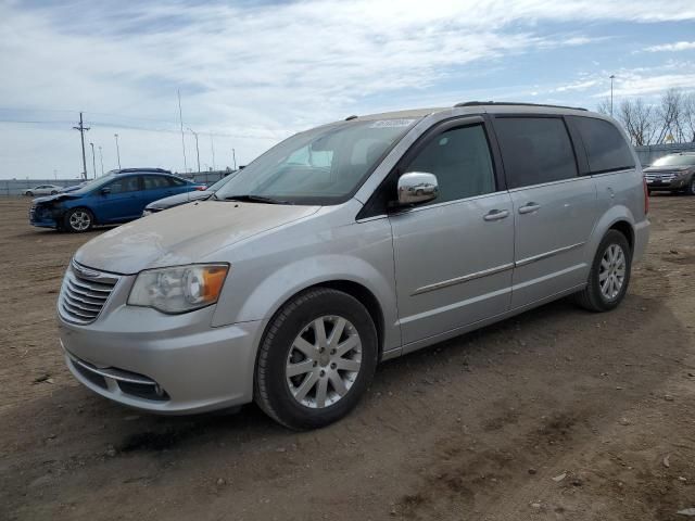 2011 Chrysler Town & Country Touring L