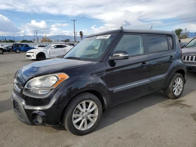 2013 KIA Soul +