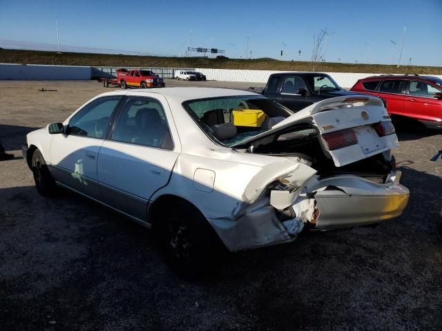 1999 Toyota Camry LE