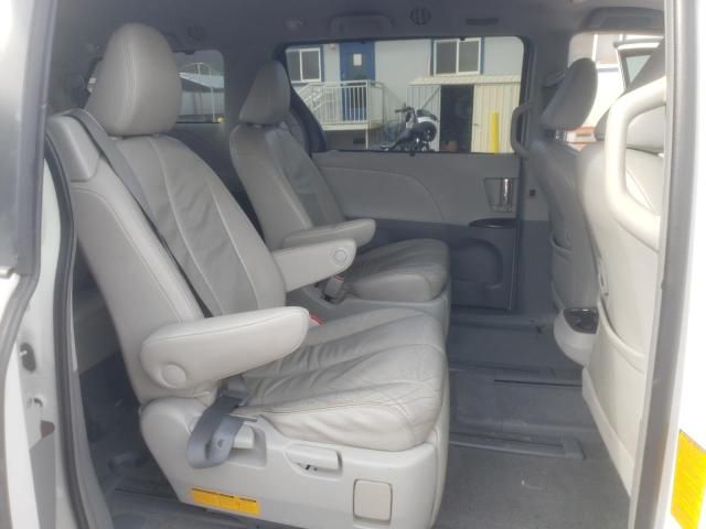 2012 Toyota Sienna XLE